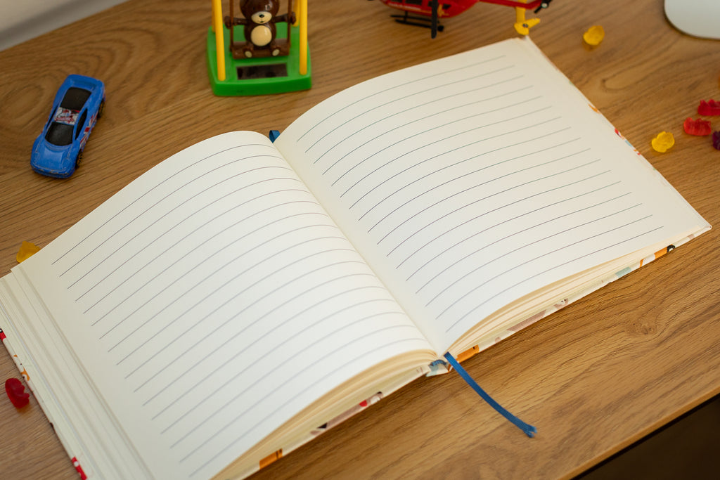 Handgebundenes Notiz-/Malbuch mit Spielzeugmuster