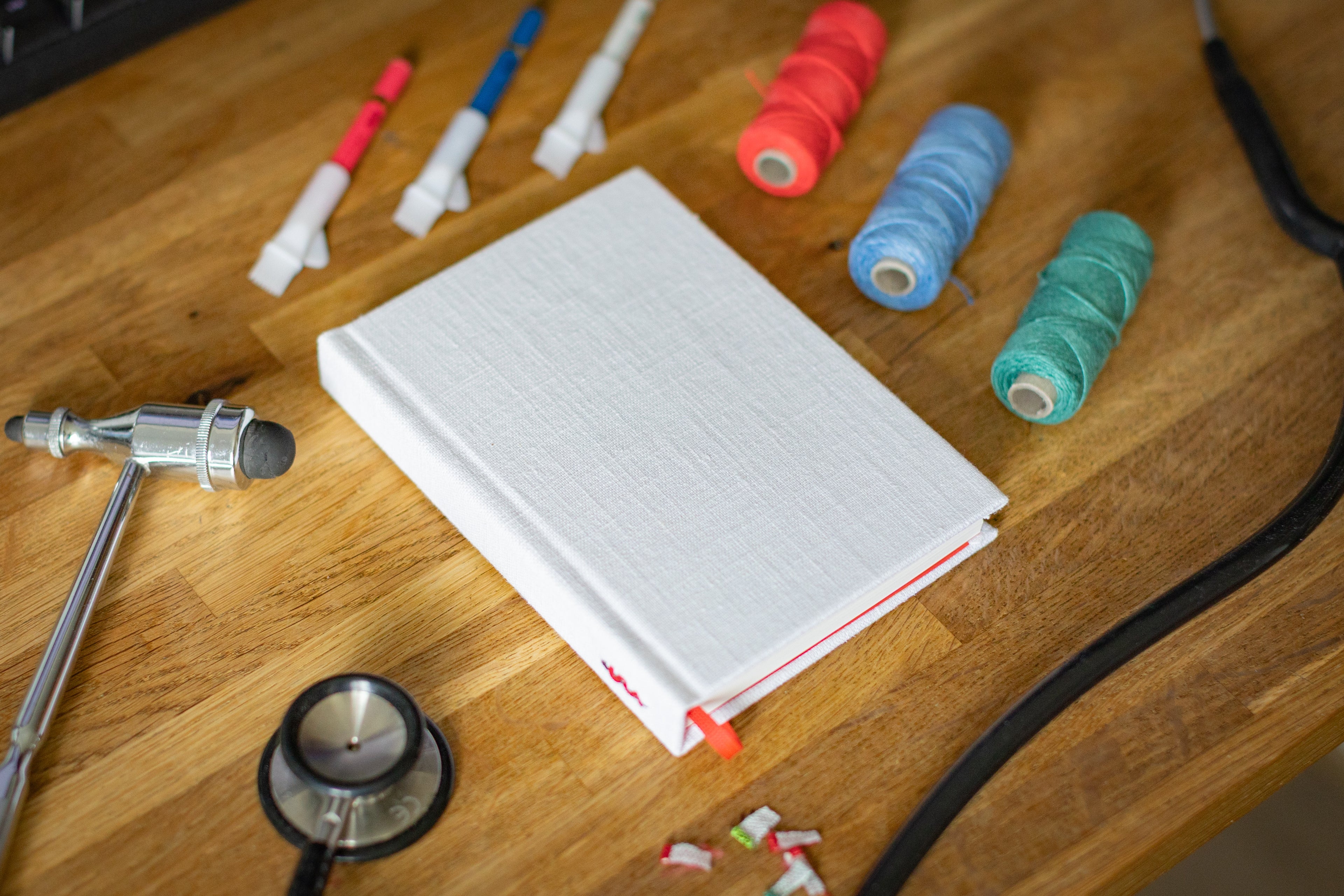 Handgebundenes A6 Notizbuch für den Klinikalltag - Edition Erythrozyt